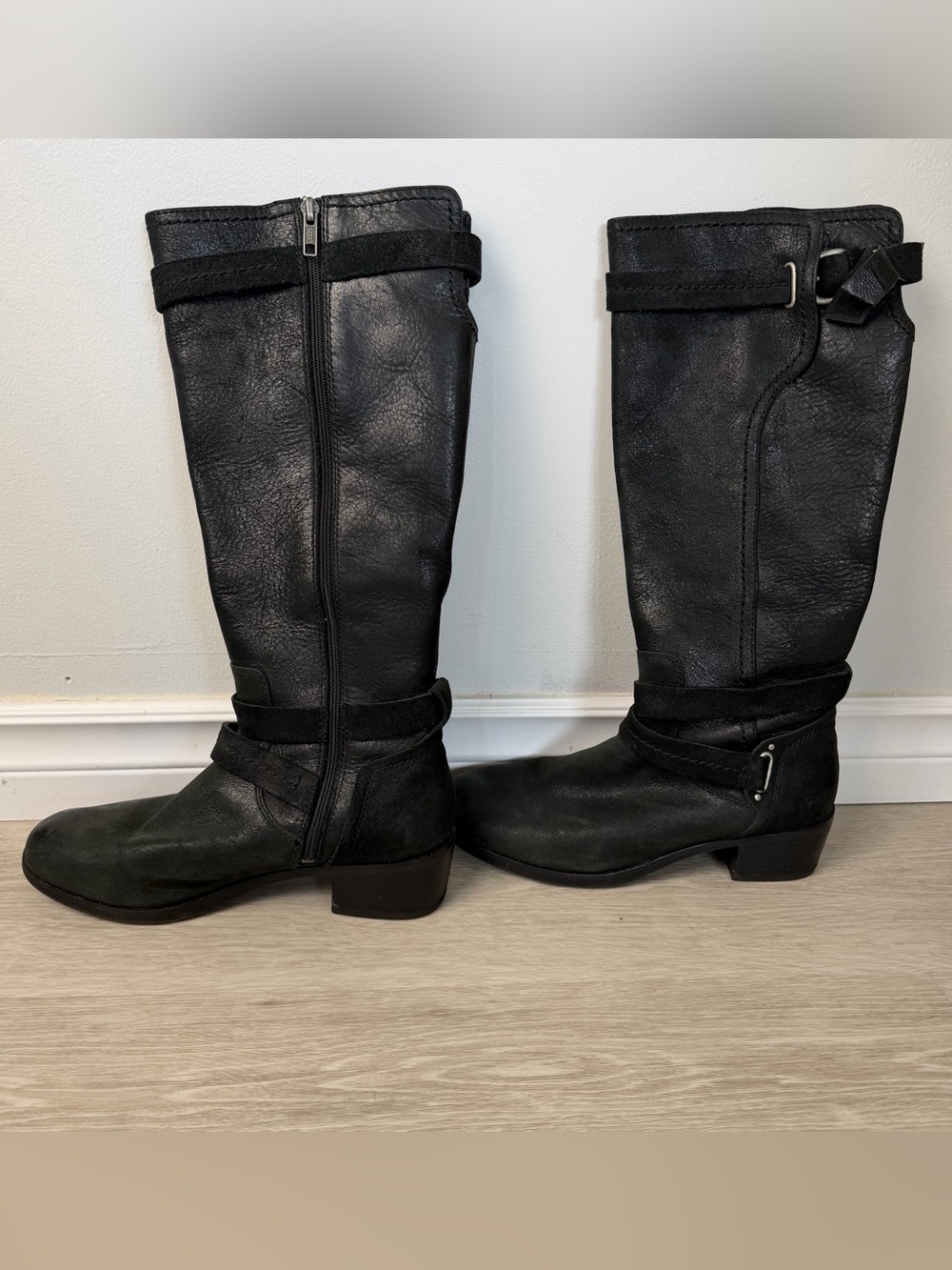 UGG Darcie Black Leather Tall Riding Boots Size 7.5